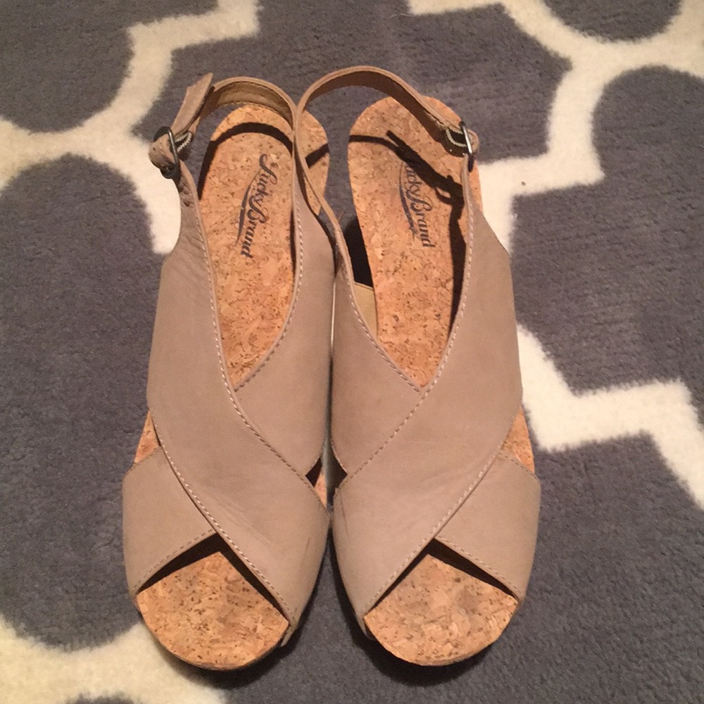Nude Wedge